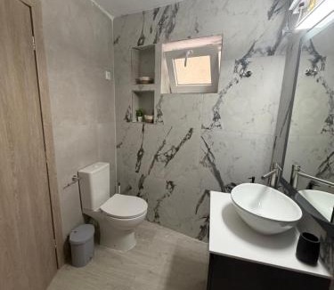 Vathi Apartment | hidden modern studio