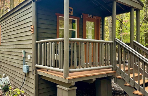 Birch Run Township Cabin | Hidden Oaks Cabin Resort | Little Bear | Unit 2