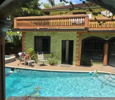 Mandeville Villa | Hidden oasis