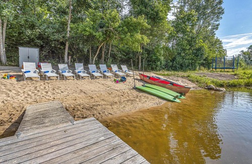 Waukesha House | Hidden Oasis with indoor pool, exotic room and private lake