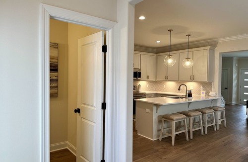Murfreesboro House | Hidden Retreat Luxury Townhome - 3 Bd/2.5Ba 1 Mi to I24, 5 Mi to Shopping & MTSU