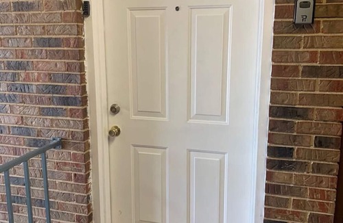 Middletown Condo | Hidden Two BDR Gem in Middletown w Private Laundry