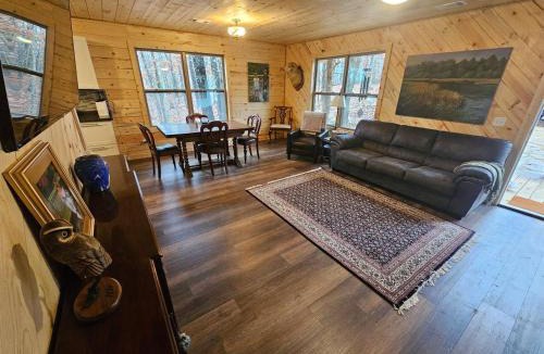 Mammoth Spring House | Hideaway Cabin near Mammoth Springs, Ark