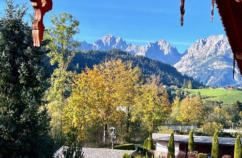 Reith bei Kitzbuehel Ski Chalet | HIDEAWAY DESIGN CHALET by Belle Stay