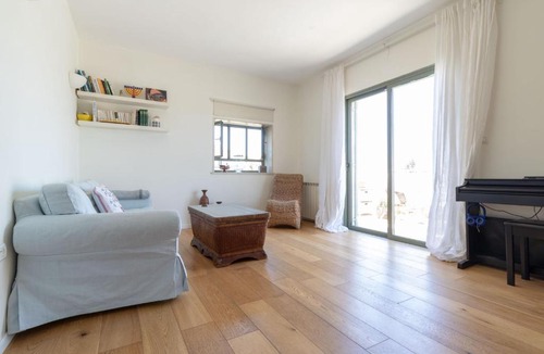 Katamon Apartment | Hideaway in Jerusalem