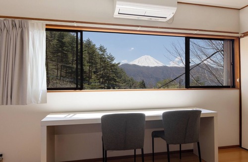 Fujikawaguchiko House | Hideaway lodge with a view of Mt Fuji Near Lake Saiko BBQ Corporate training/Minamitsurugun Yamanashi
