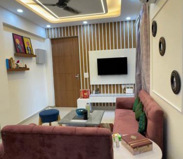 Ghaziabad Apartment | Hideaway Nest