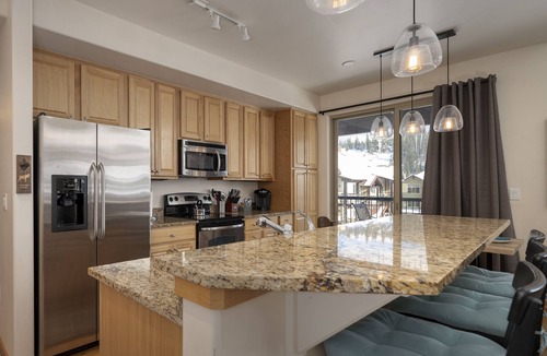 Winter Park Condo | Hideaway Park Escape steps to Music with pool!