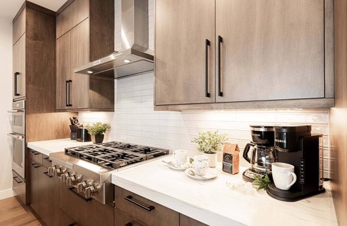 Hideout House | Hideout Epic View Modern Home 10 Min to Deer Valley Lake & Mountain Views
