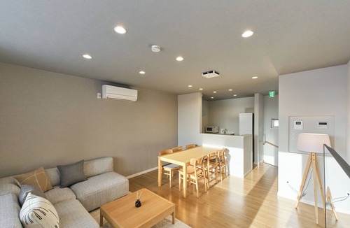 Higashimachi Apartment | Higashikawa Hinna