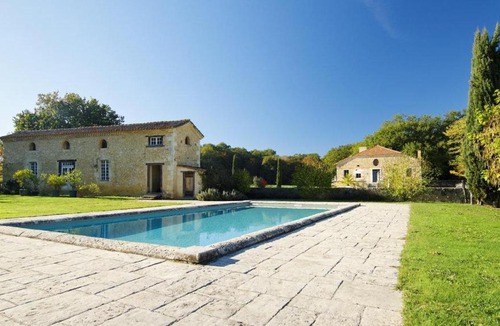 Eauze House | Higat