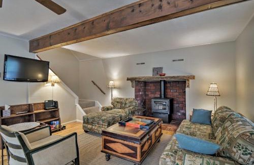 Higgins Lake House | Higgins Lake Area Cabin with Fire Pit and Yard!
