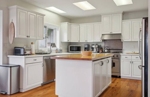 Greenbank House | High bank waterfront estate on Whidbey Island