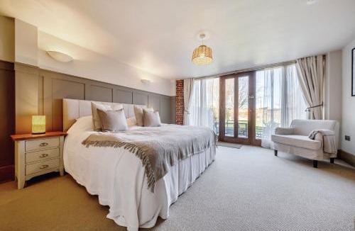 Fakenham House | High Barn