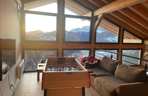 Notre-Dame-de-Bellecombe Ski Chalet | high-end chalet of 320 m2 sleeps 18 with spa