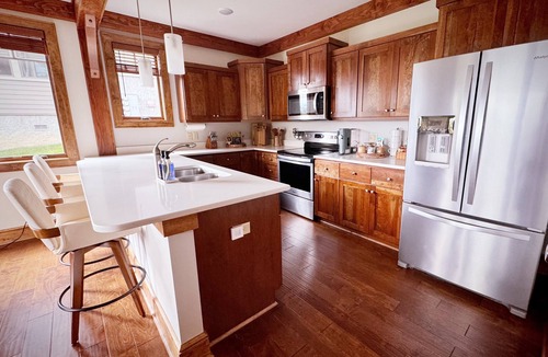 Foscoe Condo | ✨High elevation+ majestic views+2 Pools +2 Hot Tub+Boone+Gated Resort✨