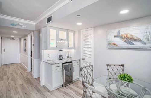 Destin Condo | High-End Beachfront Condo w/Breathtaking Gulf View