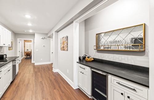 Auburn Apartment | HIGH END CUSTOM Penthouse in the CENTER of Downtown Auburn!