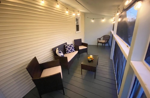 Old Southwest House | High End Downtown 2-Bed Loft, Pet & Child Friendly