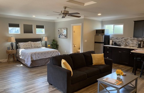 Columbia House | High End Guest House by I-5, Bethel, Simpson
