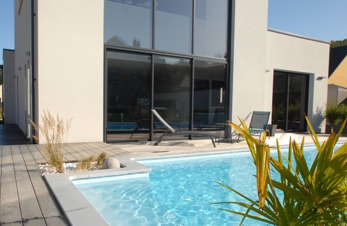 Commes House | HIGH-END MODERN VILLA WITH PRIVATE POOL IN THE HEART OF OMAHA BEACH