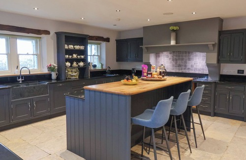Bretherdale Cottage | HIGH FELLSIDE HALL, family friendly, with pool in Sedbergh
