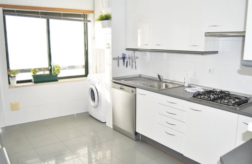 Parque das Nacoes Apartment | High Floor Apartment with River View Parque Nacoes Expo13