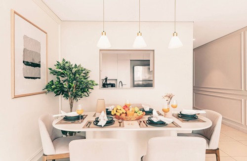 Bur Dubai Apartment | High Floor Burj Views over Dubai Mall