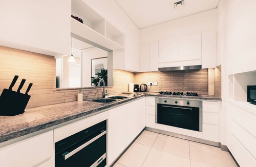 Bur Dubai Apartment | High Floor Burj Views over Dubai Mall