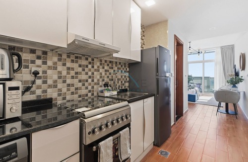 Jumeirah Village Triangle Apartment | High-Floor Studio,Walking Distance to the Park & 15-Min Drive to Miracle Garden
