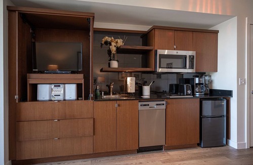 Lake Las Vegas Condo | HIGH FLOOR SUITE WITH PERFECT LAKE VIEW!