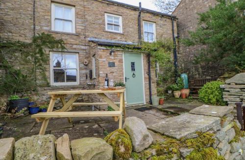 Hawes House | High House