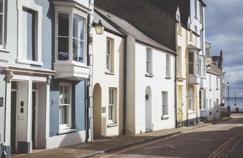 Tenby House | High House Sleeping 10