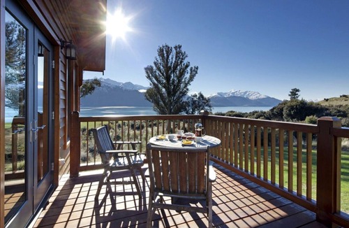 Walter Peak Cabin | High Mountain Lodge Rental for 10 Guests near Queenstown, New Zealand