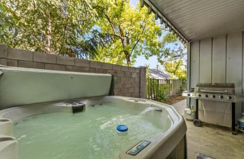 Flagstaff House | High Pines Abode