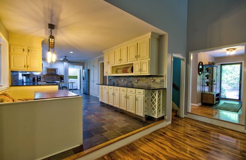High Point House | High Point Hideaway - secluded & in center of town - fully furnished for comfort