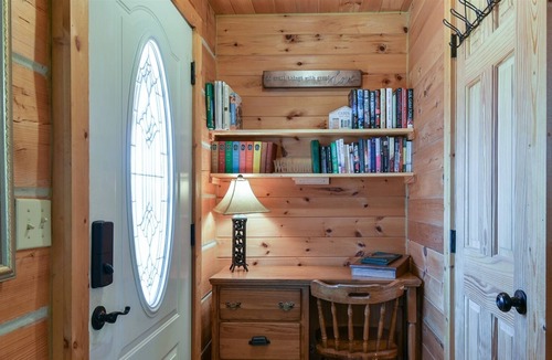 Big Cedars House | High Point Log Cabin
