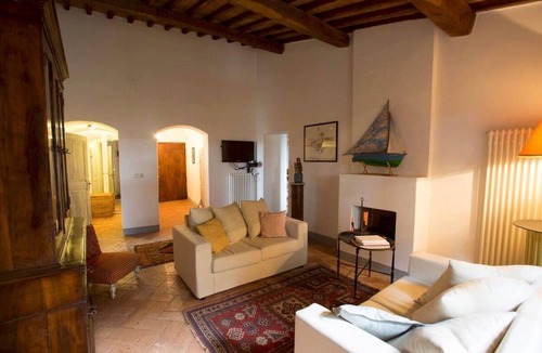 Montemerano Other | High-quality flat in the Turm-Schlösschen