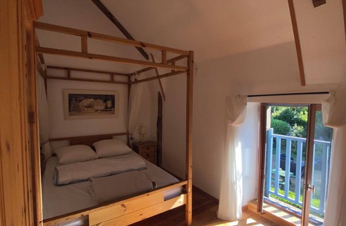 Gomene Bed & Breakfast | High-Quality Traditional Breton Vacation Rental in Gomene - Pool, Wi-Fi, Gardens