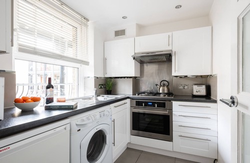 Churchill Apartment | High Spec Studio Westminster, Pimlico *Fantastic Central Location*