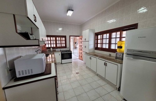 Peruibe House | HIGH STANDARD, 6 SUITES WITH AIR CONDITIONING, LARGE POOL, PRIVILEGED LOCATION