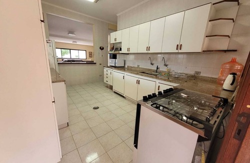 Peruibe House | HIGH STANDARD, 6 SUITES WITH AIR CONDITIONING, LARGE POOL, PRIVILEGED LOCATION