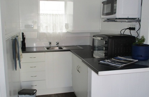 Picton Hotel | High Street Living Motel