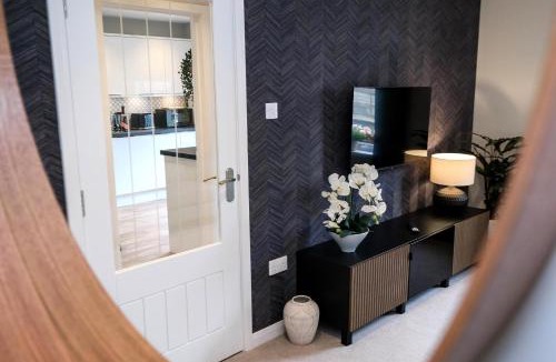 Inverurie Apartment | High Street Retreat
