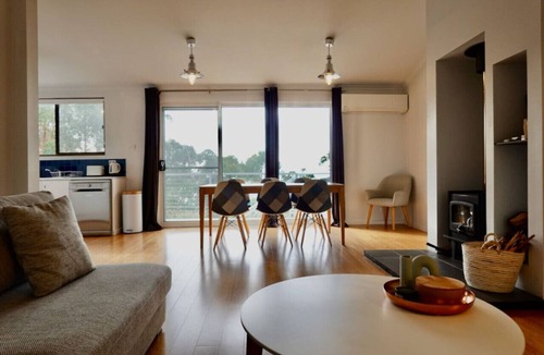 Eaglehawk Neck House | High View House - Pirates Bay Views
