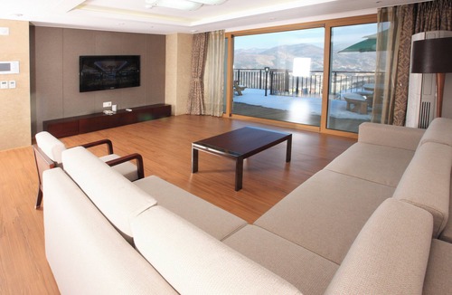 Gohan Apartment | High1 Condominium
