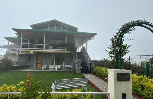 Tehri Range House | Highfield Villa