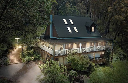 Bowral House | 'Highgate' - As featured on the Cover of Highlife Magazine. World Class Highlands living.