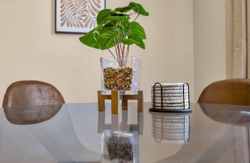 Rincon Heights House | Highland Hide Away Boho Chic UA Walk Superhost