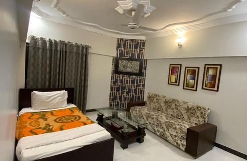 Karachi Apartment | Highland Lodge
